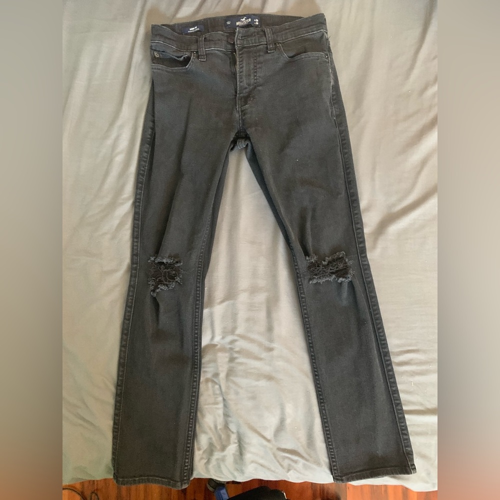 Hollister California ripped denim jeans 30width 30length skinny fit (black)